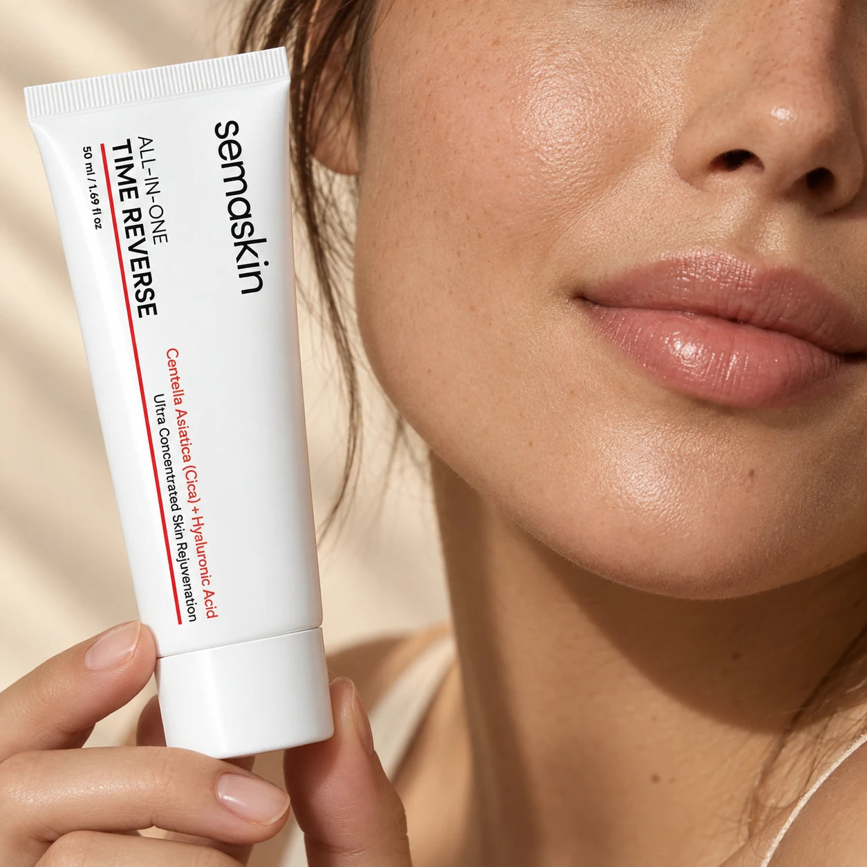 Frau mit Semaskin Time Reverse